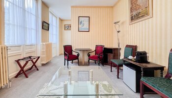 Commerciële opbrengsteigendom met horeca & gastenkamers op topligging 