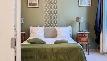 Commerciële opbrengsteigendom met horeca & gastenkamers op topligging 