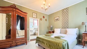 Commerciële opbrengsteigendom met horeca & gastenkamers op topligging 