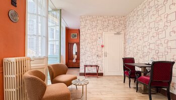 Commerciële opbrengsteigendom met horeca & gastenkamers op topligging 