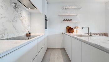 Luxueus 2SLK-appartement met zonnige terrassen en open zichten in het Zoute