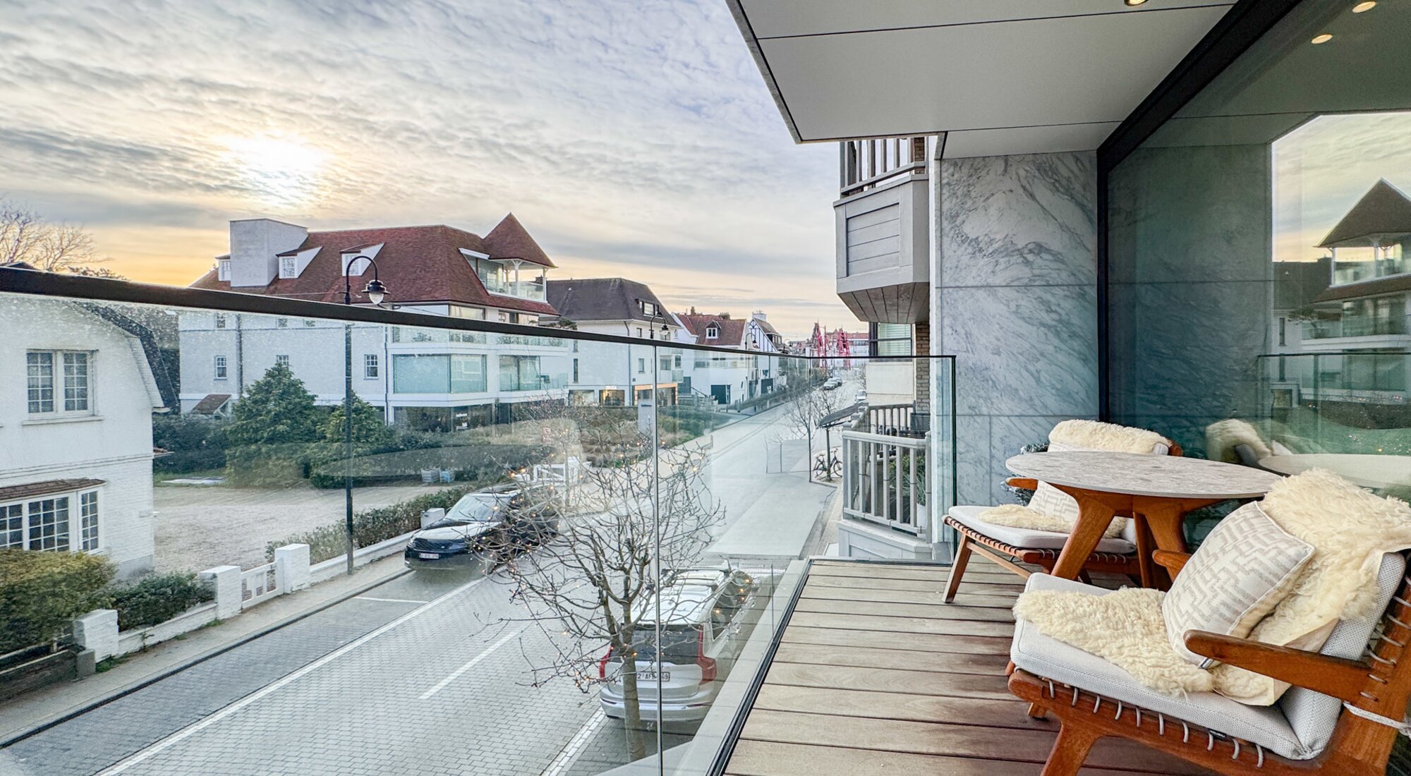 Luxueus 2SLK-appartement met zonnige terrassen en open zichten in het Zoute