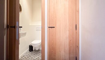 Maison de ville entièrement rénovée avec cour ensoleillée