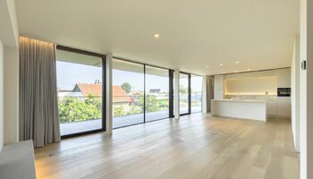 Centraal gelegen nieuwbouw appartement met groot terras (>40m²)