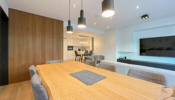 Magnifique appartement 3 chambres rénové près de la place Rubens et à 50 m de la mer 