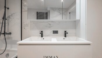 Magnifique appartement 3 chambres rénové près de la place Rubens et à 50 m de la mer 