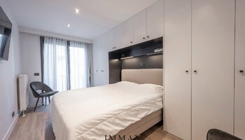 Magnifique appartement 3 chambres rénové près de la place Rubens et à 50 m de la mer 