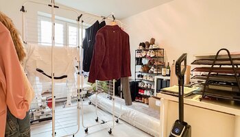 Appartement entièrement rénové de 2 chambres au rez-de-chaussée 