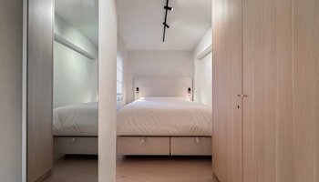 Hoogwaardig afgewerkt 2SLK-appartement nabij het centrum en de Lippenslaan