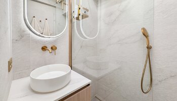 Hoogwaardig afgewerkt 2SLK-appartement nabij het centrum en de Lippenslaan