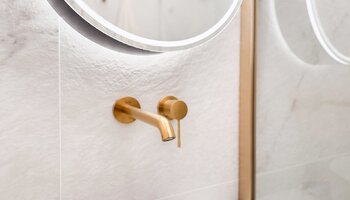 Hoogwaardig afgewerkt 2SLK-appartement nabij het centrum en de Lippenslaan