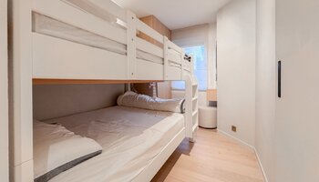 Hoogwaardig afgewerkt 2SLK-appartement nabij het centrum en de Lippenslaan