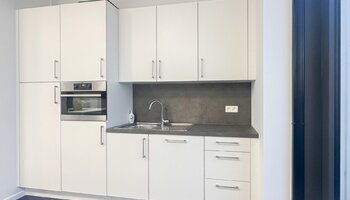 Bureau spacieux, facilement accessible et avec parking