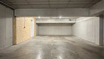 Bureau spacieux, facilement accessible et avec parking