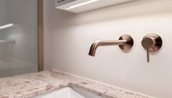 Mooi gerenoveerd 2SLK-appartement met frontaal zeezicht