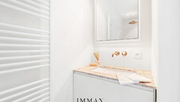 Mooi gerenoveerd 2SLK-appartement met frontaal zeezicht