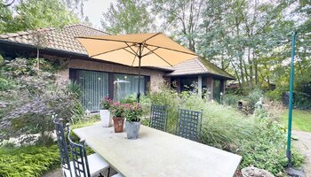 Prachtige villa met aparte kantoor of praktijkruimte