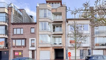 Appartement spacieux de 3 chambres avec vue sur le lac Zegemeer et à quelques pas de la mer