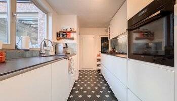 Maison individuelle prête à emménager avec garage attenant