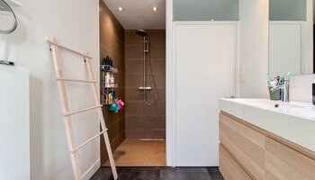 Maison individuelle prête à emménager avec garage attenant