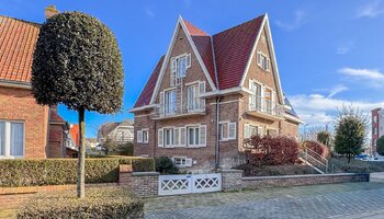 Charmante B&B-villa met 8 gastenkamers en parking vlakbij het strand