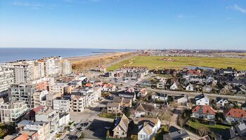 Charmante B&B-villa met 8 gastenkamers en parking vlakbij het strand