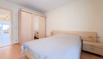 Ruim 2SLK- appartement met een gevelbreedte van 6,5 m gelegen nabij het Rubensplein en de zee