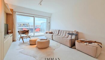 Prachtig triplex appartement met terras gelegen op de Lippenslaan