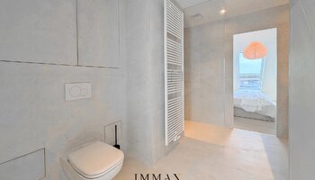 Prachtig triplex appartement met terras gelegen op de Lippenslaan