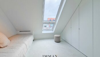 Prachtig triplex appartement met terras gelegen op de Lippenslaan