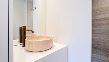 Volledig gerenoveerd 2SLK-appartement vlakbij het Van Bunnenplein en de zee