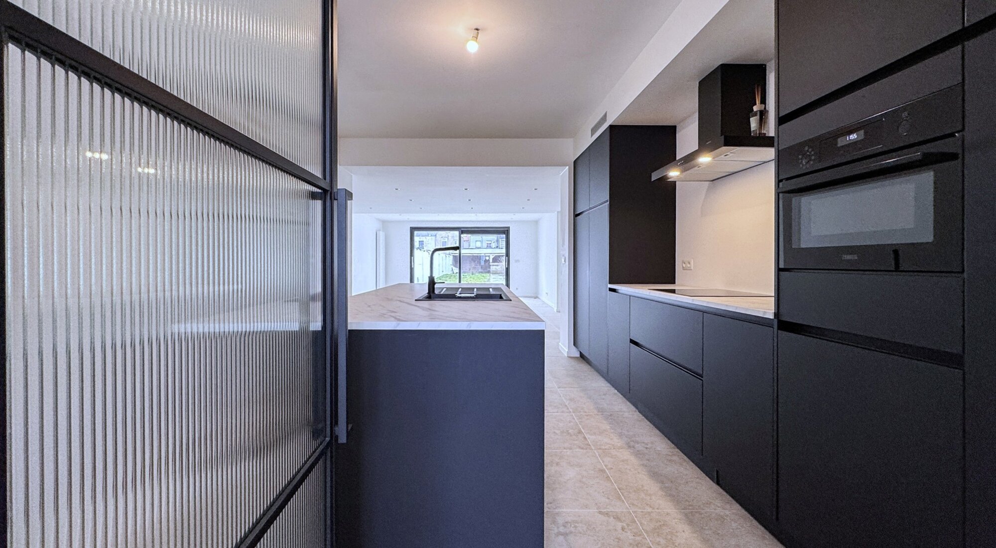 Recent gerenoveerde woning met 3 slaapkamers en zonnige tuin