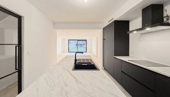 Recent gerenoveerde woning met 3 slaapkamers en zonnige tuin