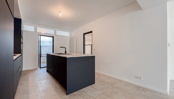 Recent gerenoveerde woning met 3 slaapkamers en zonnige tuin