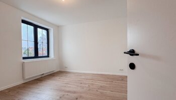 Recent gerenoveerde woning met 3 slaapkamers en zonnige tuin