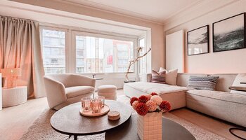 Prachtig en ruim gerenoveerd 2SLK-appartement in de Lippenslaan