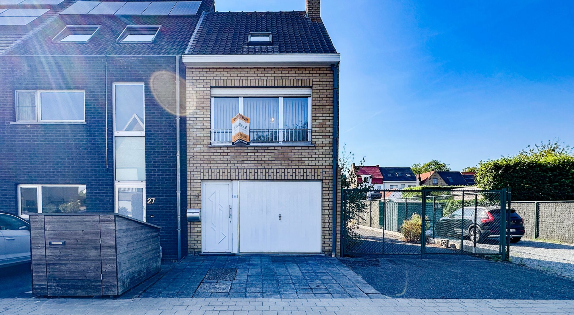 Bel étage maison dans un emplacement central