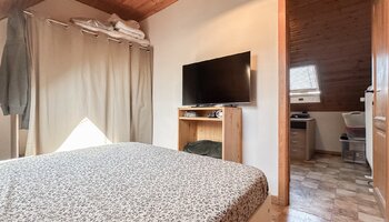 Bel étage maison dans un emplacement central