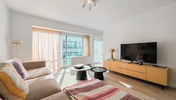 Spacieux appartement rénové de 2 chambres situé près de Lippenslaan et de la plage