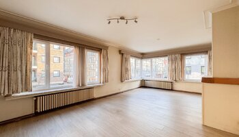 Spacieux appartement d'angle avec chambres à coucher à quelques pas de la mer et de la Lippenslaan 