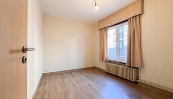 Spacieux appartement d'angle avec chambres à coucher à quelques pas de la mer et de la Lippenslaan 