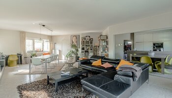 Uitzonderlijk triplex appartement met groot zongericht terras