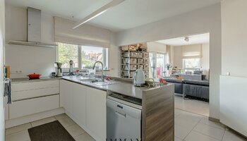 Uitzonderlijk triplex appartement met groot zongericht terras