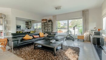 Uitzonderlijk triplex appartement met groot zongericht terras