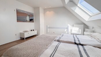 Duplex avec 3 chambres, grande terrasse ensoleillée et vue exceptionnellement dégagée