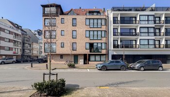 Duplex avec 3 chambres, grande terrasse ensoleillée et vue exceptionnellement dégagée