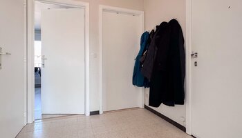 Appartement bien entretenu avec 2 chambres et garage