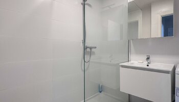 Appartement bien entretenu avec 2 chambres et garage