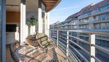 Prachtig gerenoveerd 3SLK-appartement gelegen vlakbij het Rubensplein en de zee