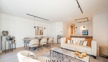 Prachtig gerenoveerd 3SLK-appartement gelegen vlakbij het Rubensplein en de zee